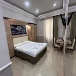 J&M Suite Roma